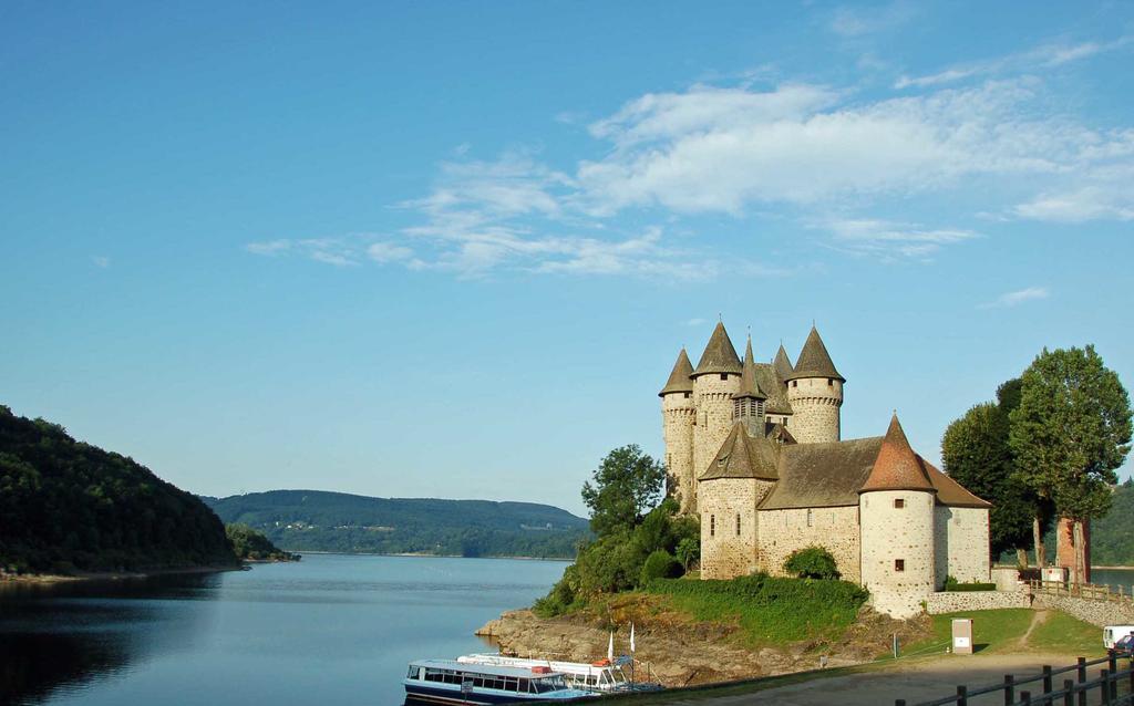 فندق Vvf Correze Pays D'Eygurande المظهر الخارجي الصورة